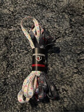 Baseball Lifestyle Kids Shoe Laces - Black & White Heart Print